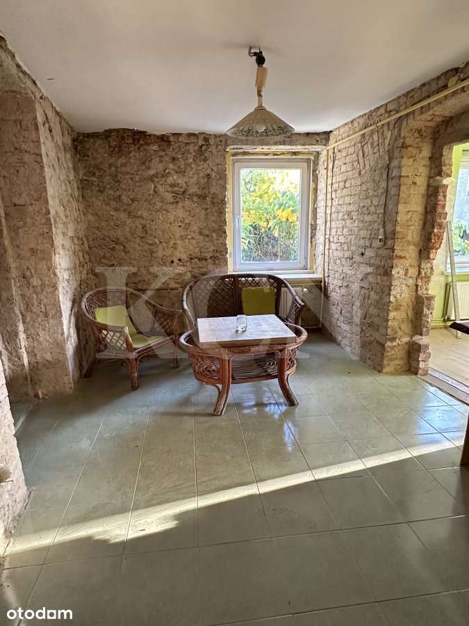 Dwa mieszkania w domu wielorodzinnym-6