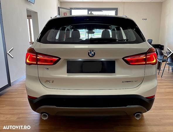 BMW X1 sDrive18d Aut. xLine - 9