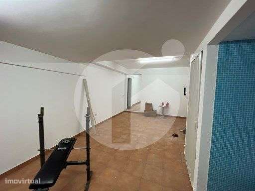 Moradia T4 com piscina - Olhão-42