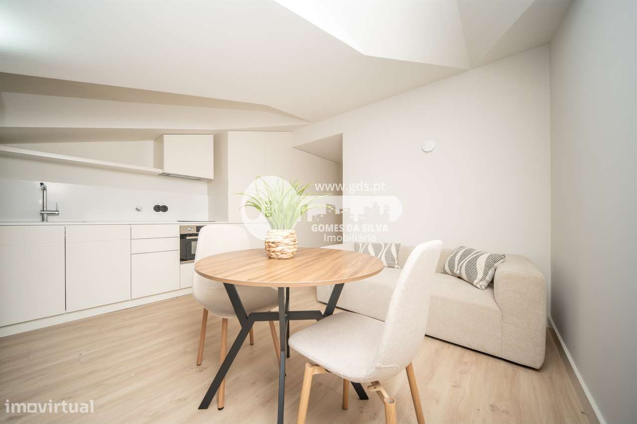 T0 Equipado e Mobilado no Centro de Braga - Grande imagem: 3/28