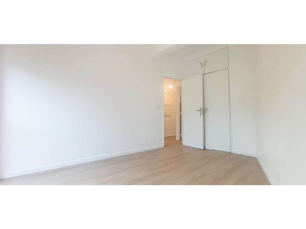 T2 Cacém em zona central perto de transportes-14