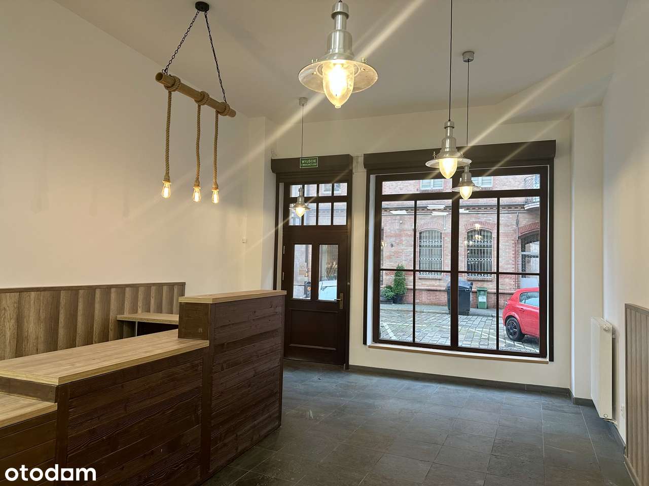 Lokal w centrum – 3 gabinety z dostępem do wody + open space - Pełny obrazek: 2/19