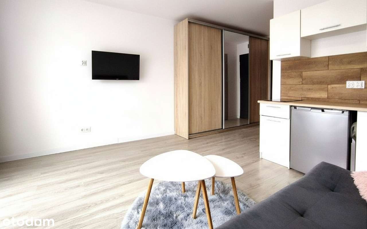 Wynajęta kawalerka - pracujące mieszkanie z najemcą - Pełny obrazek: 1/9