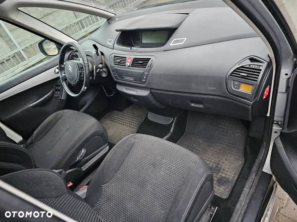 Citroën C4 2.0 HDi Exclusive - 19