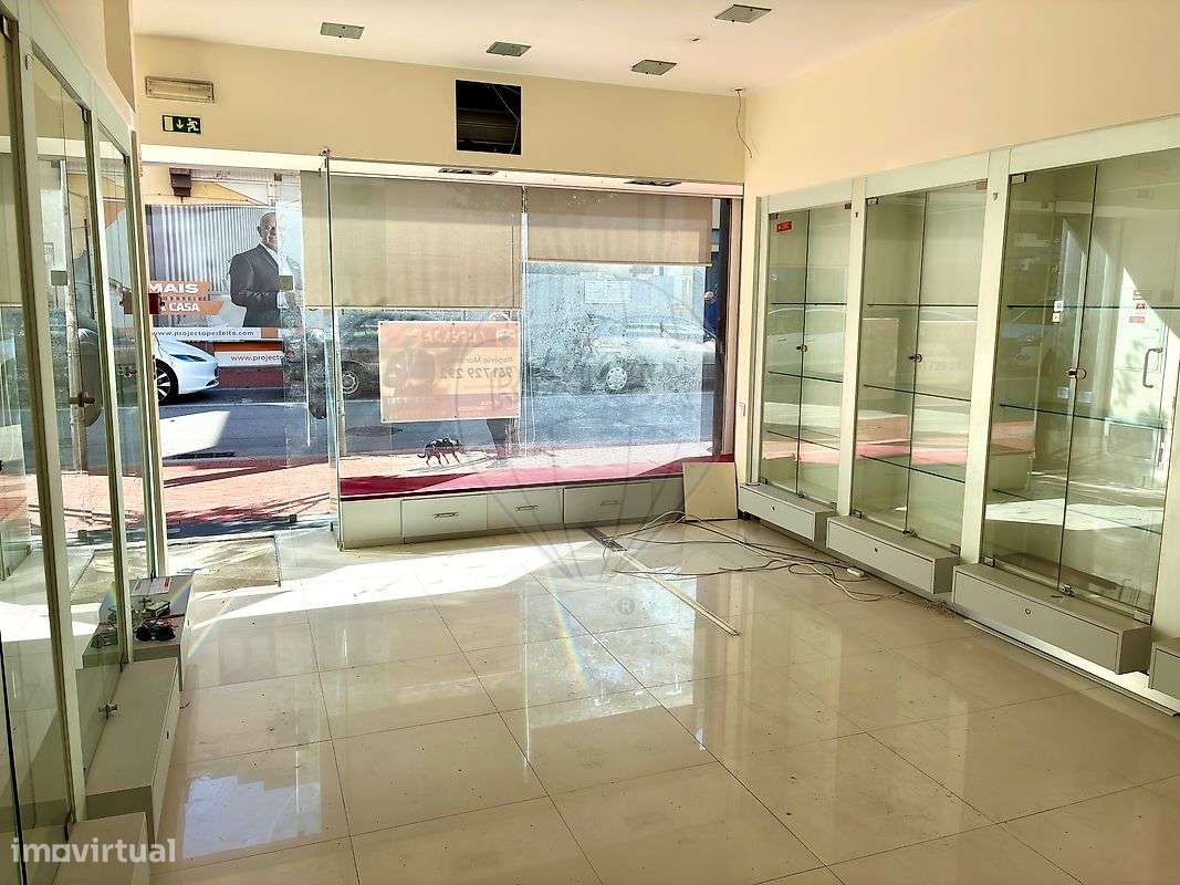 Loja  para arrendamento - Grande imagem: 2/11