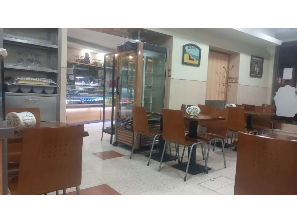 PASTELARIA com fabrico próprio, MÁQUINA JOGOS SANTA CASA. Muito mov... - Grande imagem: 5/16