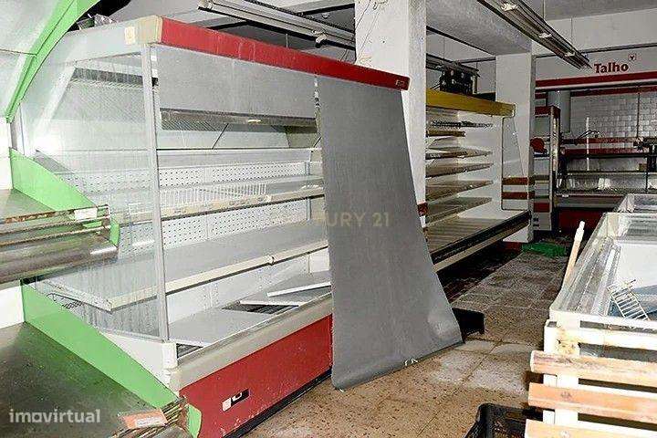 Loja com 404m² na Baixa da Banheira - Moita - Grande imagem: 5/8