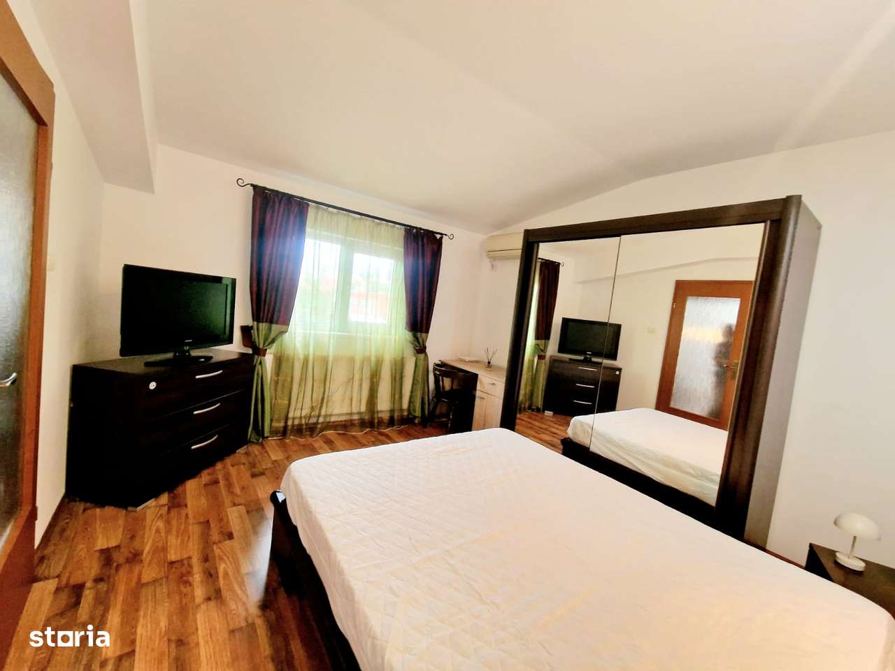 Vila de inchiriat in Constanta - Imagine principală: 4/19