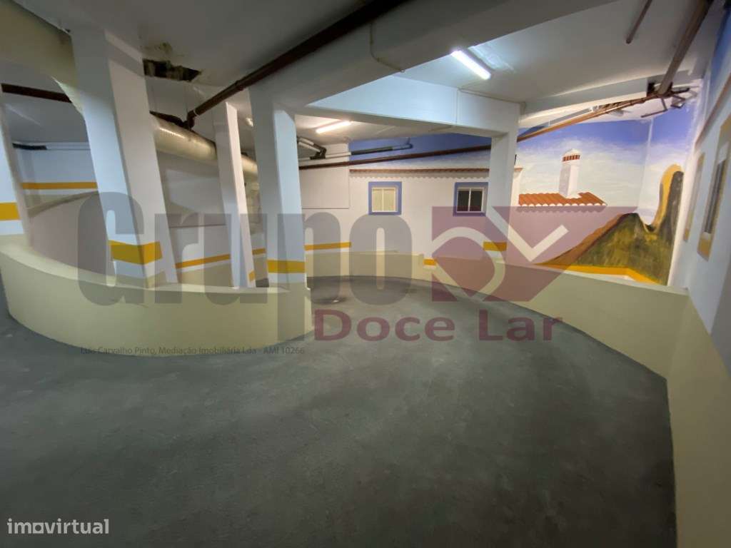 Apartamento T3 com Piscina e Jacuzzi em Sesimbra-26