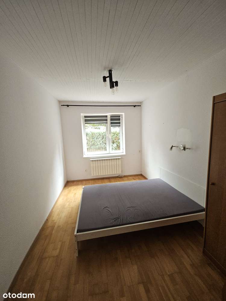 Dom parterowy z użytkowym poddaszem-4