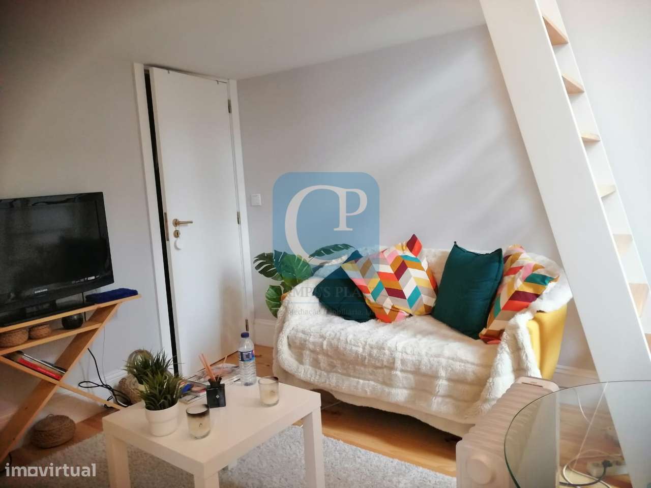 Moradia centenária no Centro de São Mamede Infesta - Grande imagem: 4/34