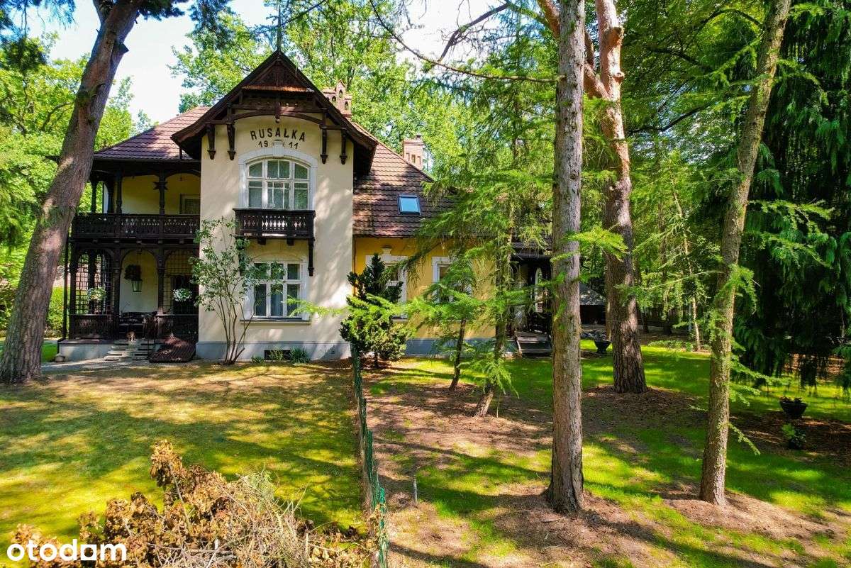 Historyczna "Willa Rusałka" przy Parku Zdrojowym-0