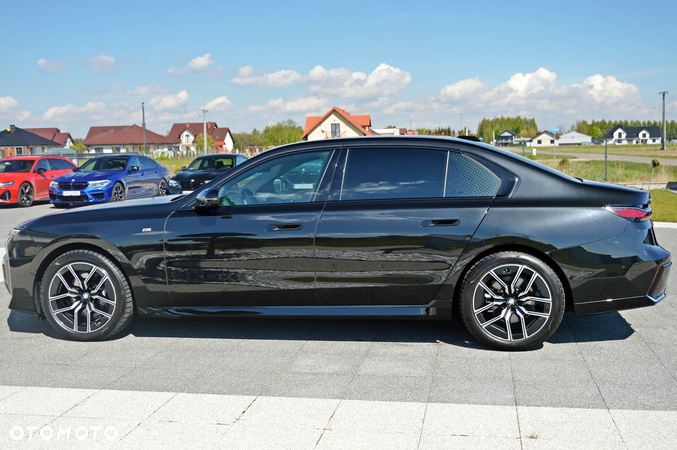 BMW Seria 7 740d xDrive - 14