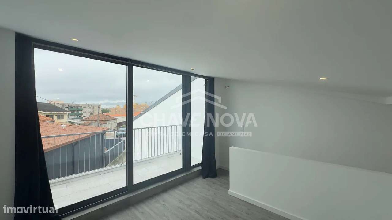 Ps Moradia T1 Mezanine Em Oliveira Do Douro Modernidade E Conforto