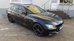 BMW Seria 3 328i xDrive Sport Line - 10