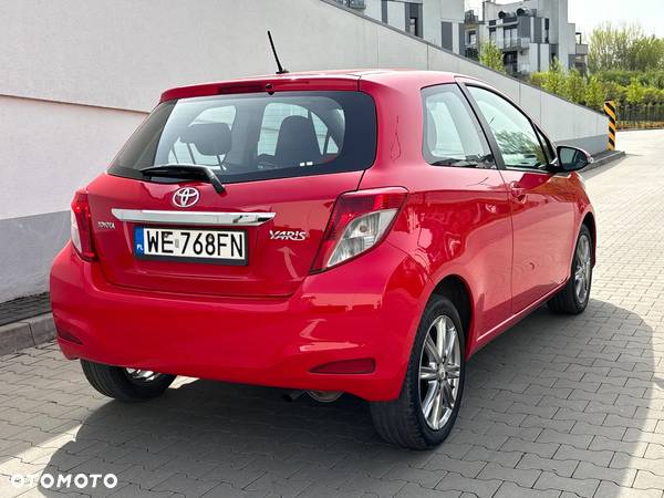 Toyota Yaris 1.0 Premium - 11