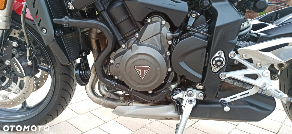 Triumph Street Triple - 34