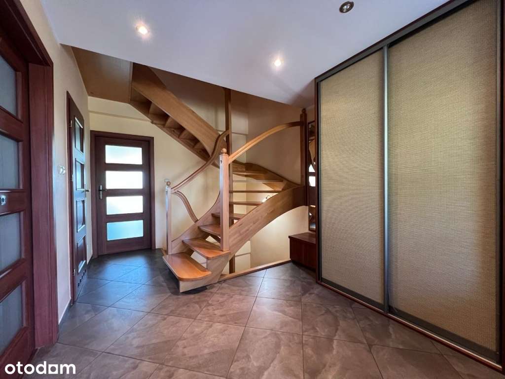 Zadbany dom szeregowy z 5 pokojami! Garaż i ogród! - Pełny obrazek: 5/18