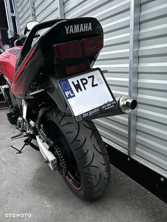 Yamaha FZS - 4