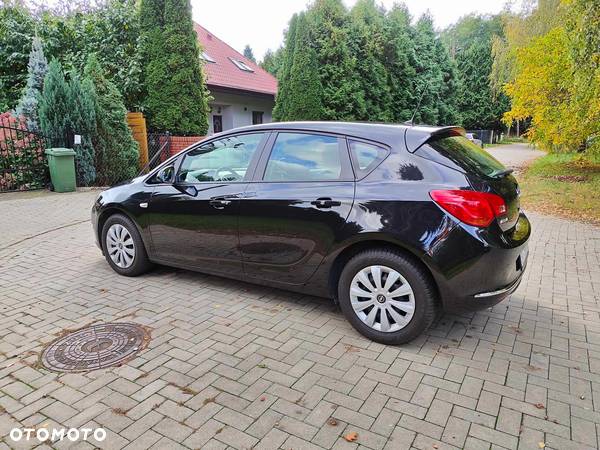 Opel Astra IV 1.4 T Enjoy - 3