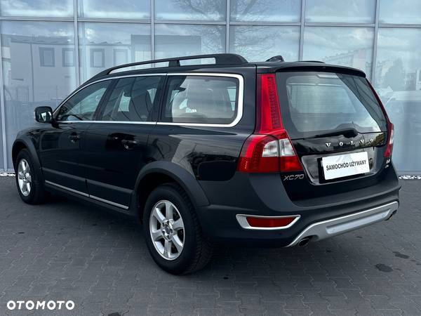 Volvo XC 70 - 4