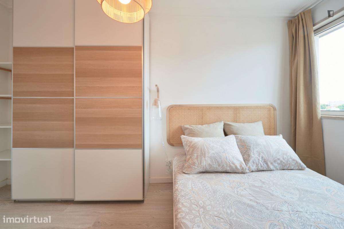 Quarto - localizado em Estrela Lisbon - Grande imagem: 4/32