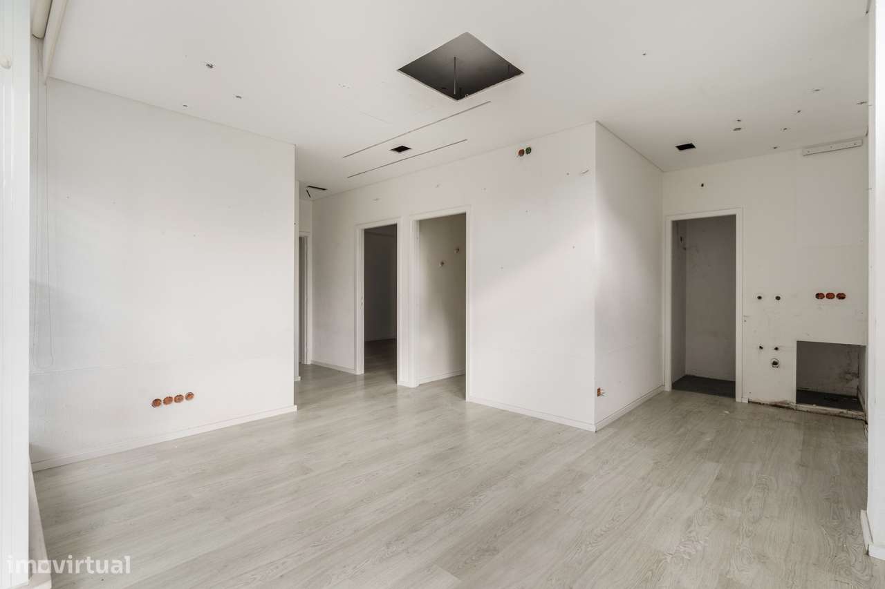 Loja para arrendamento em Ferreiros - Grande imagem: 5/25