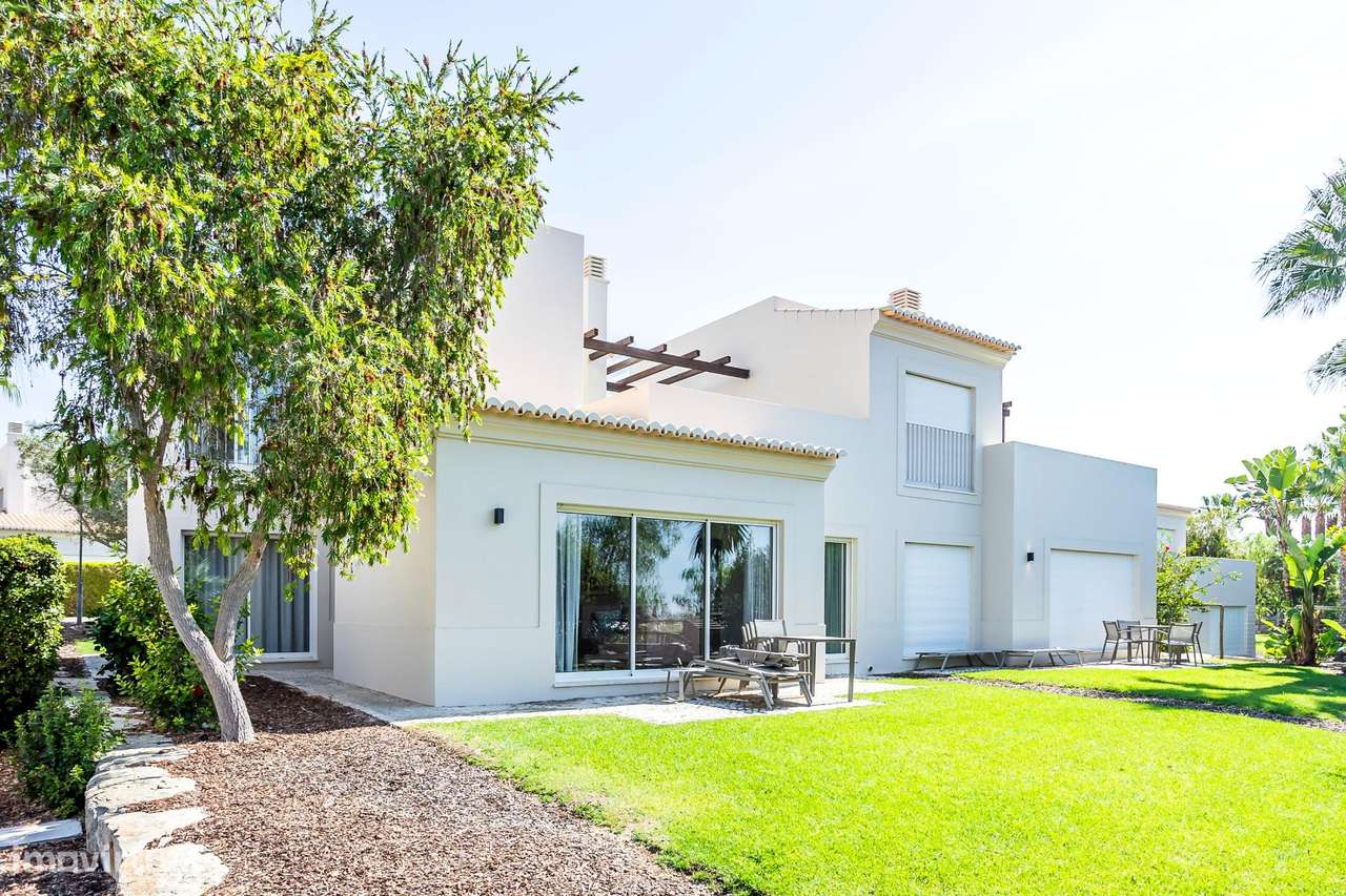 Moradia de Sonho a 2 Minutos das Praias de Carvoeiro-4