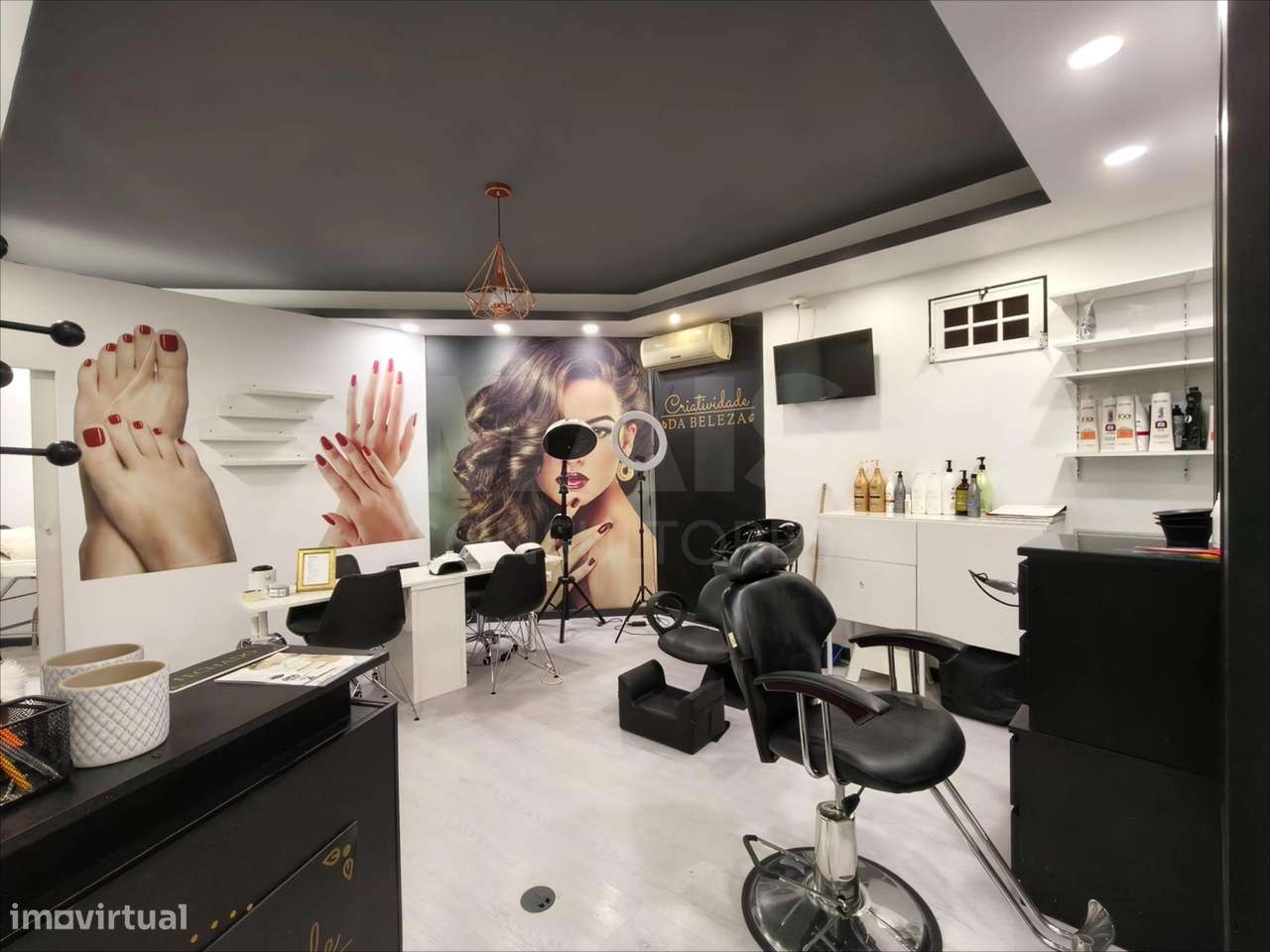 Salão de Beleza Equipado - Grande imagem: 2/6