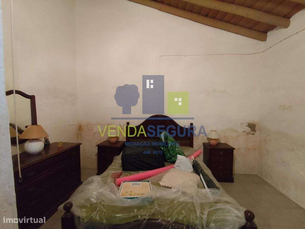 Moradia T1 com quintal| Pias-5