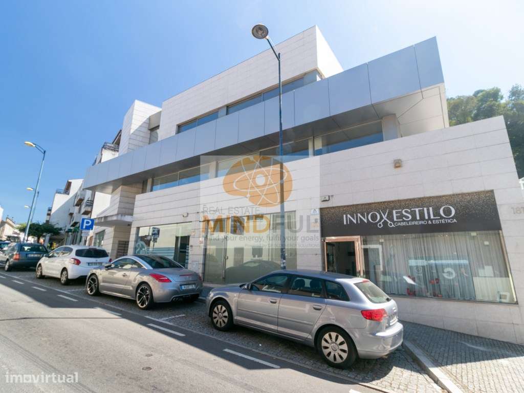 Venda ou Arrendamento de Loja Excelente Perto da Câmara de Gondomar-32