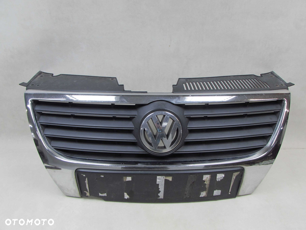 VW PASSAT B6 ATRAPA CHLODNICY 3C0853651 05-10 - 2