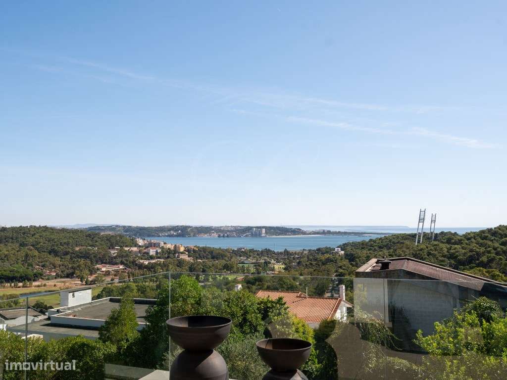 Moradia T8 c/Piscina | Queijas-44