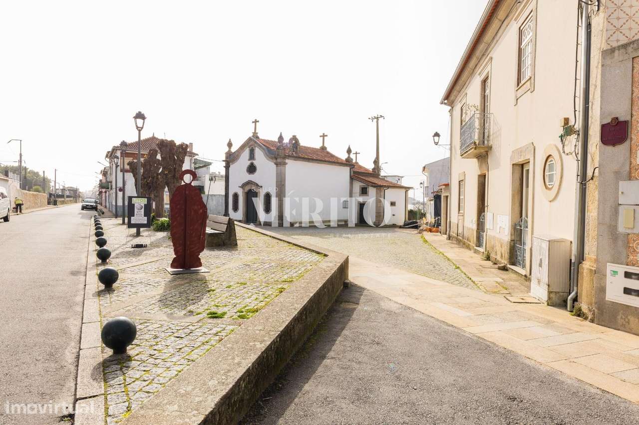 Moradia com Alojamento Local-36