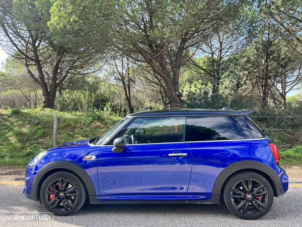 MINI John Cooper Works - 4