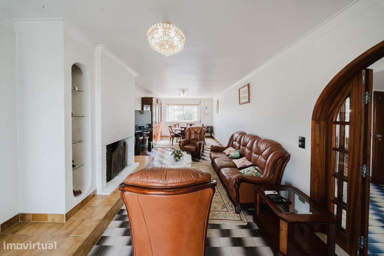 Moradia Independente T4 com Lote de 1.000 m2 em Fernão Ferro-34