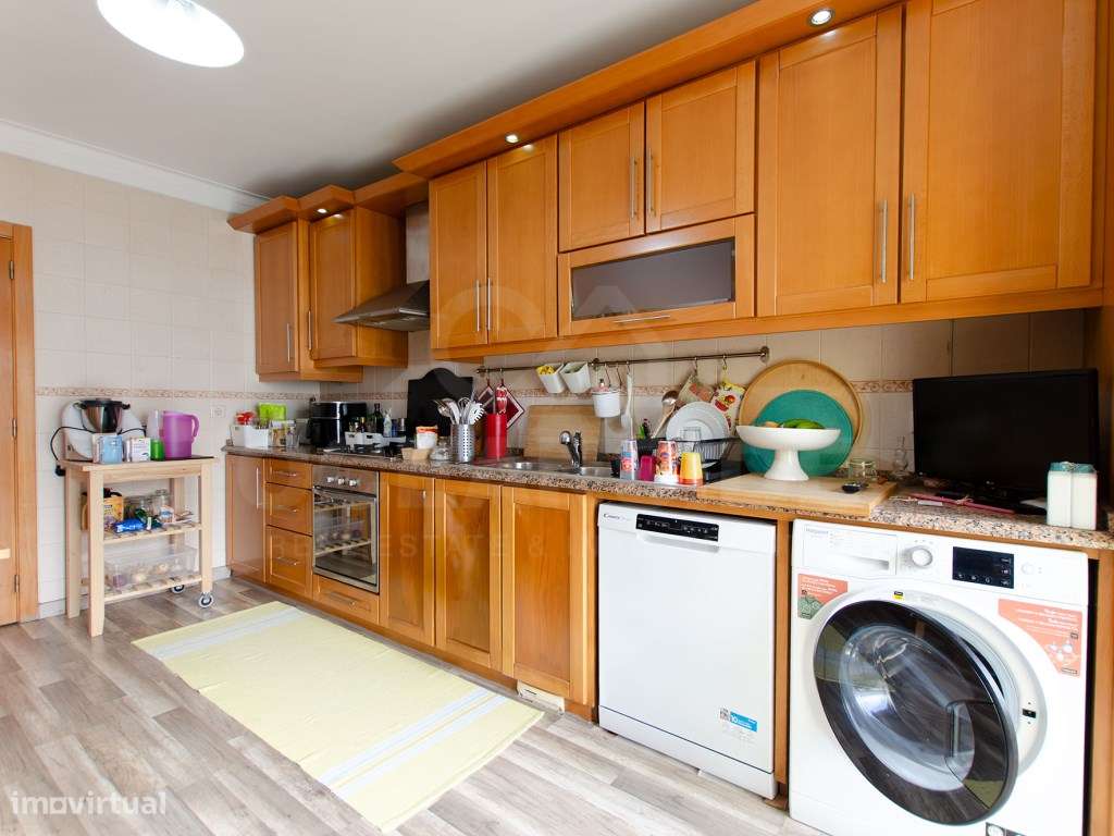 Moradia T4+2 com piscina na Urb. Lombas (São Domingos de Rana)-24