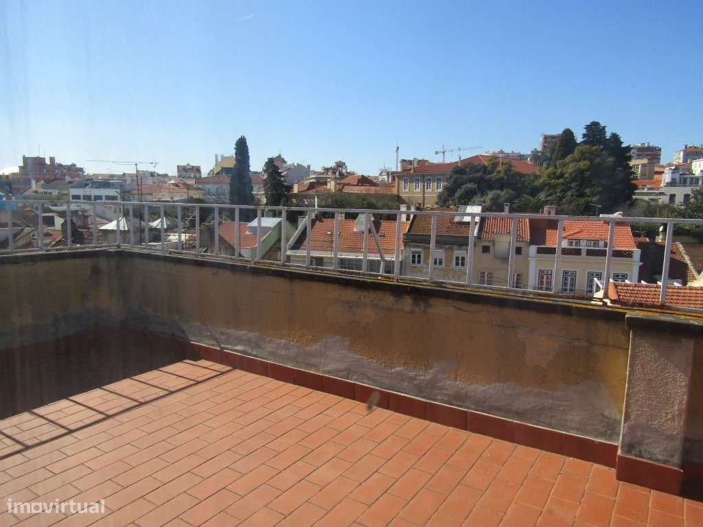 Apartamento T5 na Av. Almirante Reis / Anjos com Terraço São Jorge ... - Grande imagem: 3/7