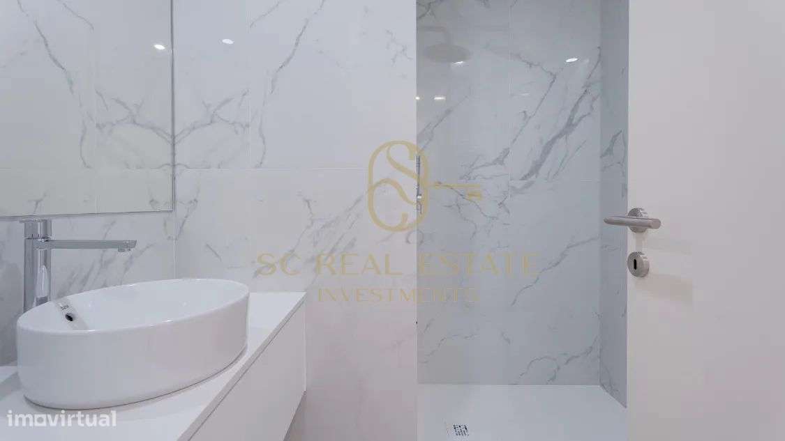 Excelente T3 Novo, com vistas deslumbrantes sobre o Atlântico.-12