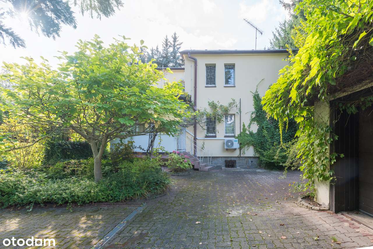 Dom z potencjałem w  Puszczykowie-13