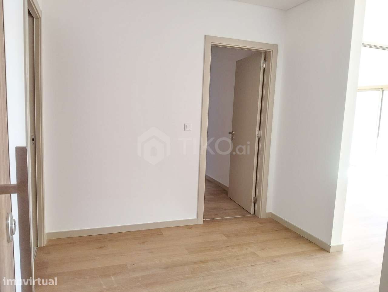 Apartamento T3 + 1 DUPLEX  com garagem/BOX  e arrumos à venda em Monti-8