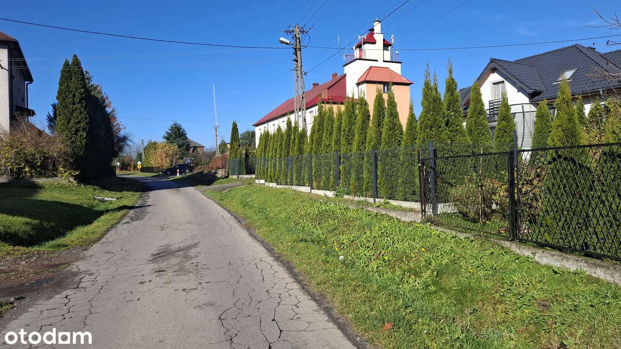 Budowlana działka w spokojnej wsi – 717 m²-19