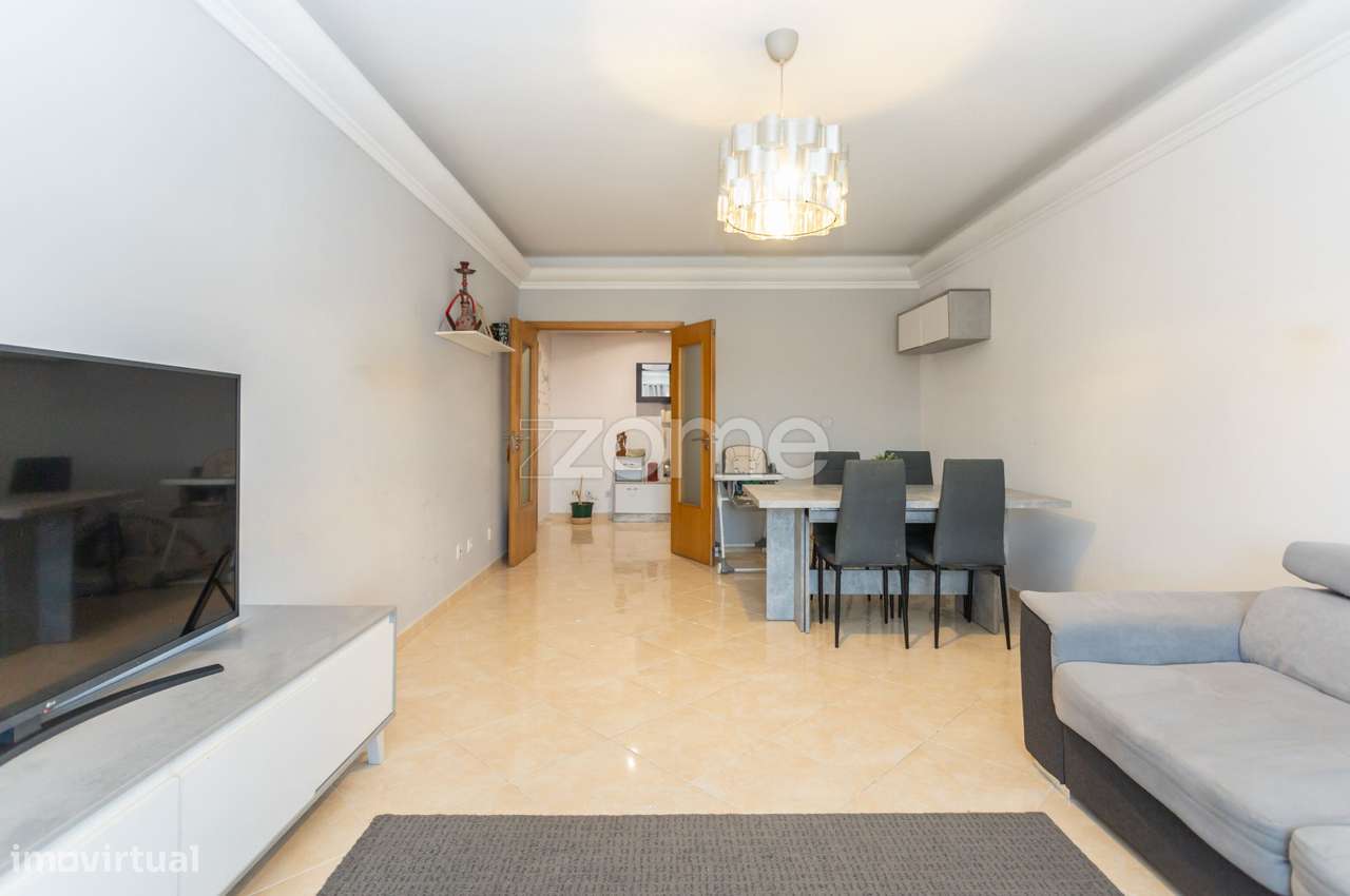 Apartamento T3, com Garagem, 114m2, no Seixal - 322.500,00€-9