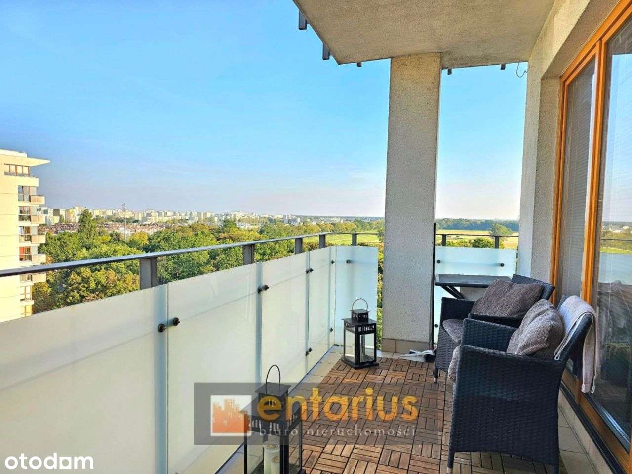 Apartament z pięknym widokiem na Tor Wyścigów Konn-7