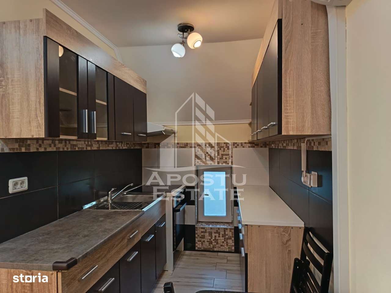 Apartament cu 3 camere la casa ,curte comuna - Imagine principală: 5/8