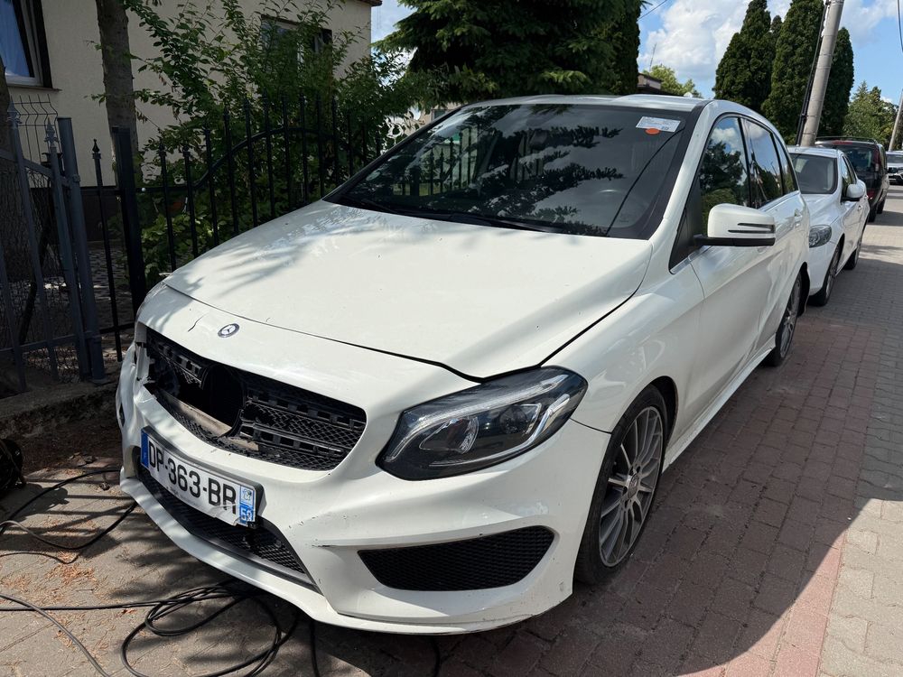 Mercedes-Benz B W246 180 (CDI) d 7G-DCT AMG Line 2015