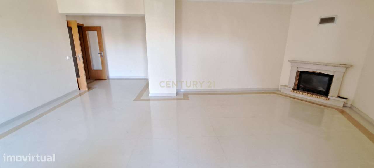 Apartamento T4 com 152m2  com Lugar de estacionamento junto á praia de - Grande imagem: 5/22