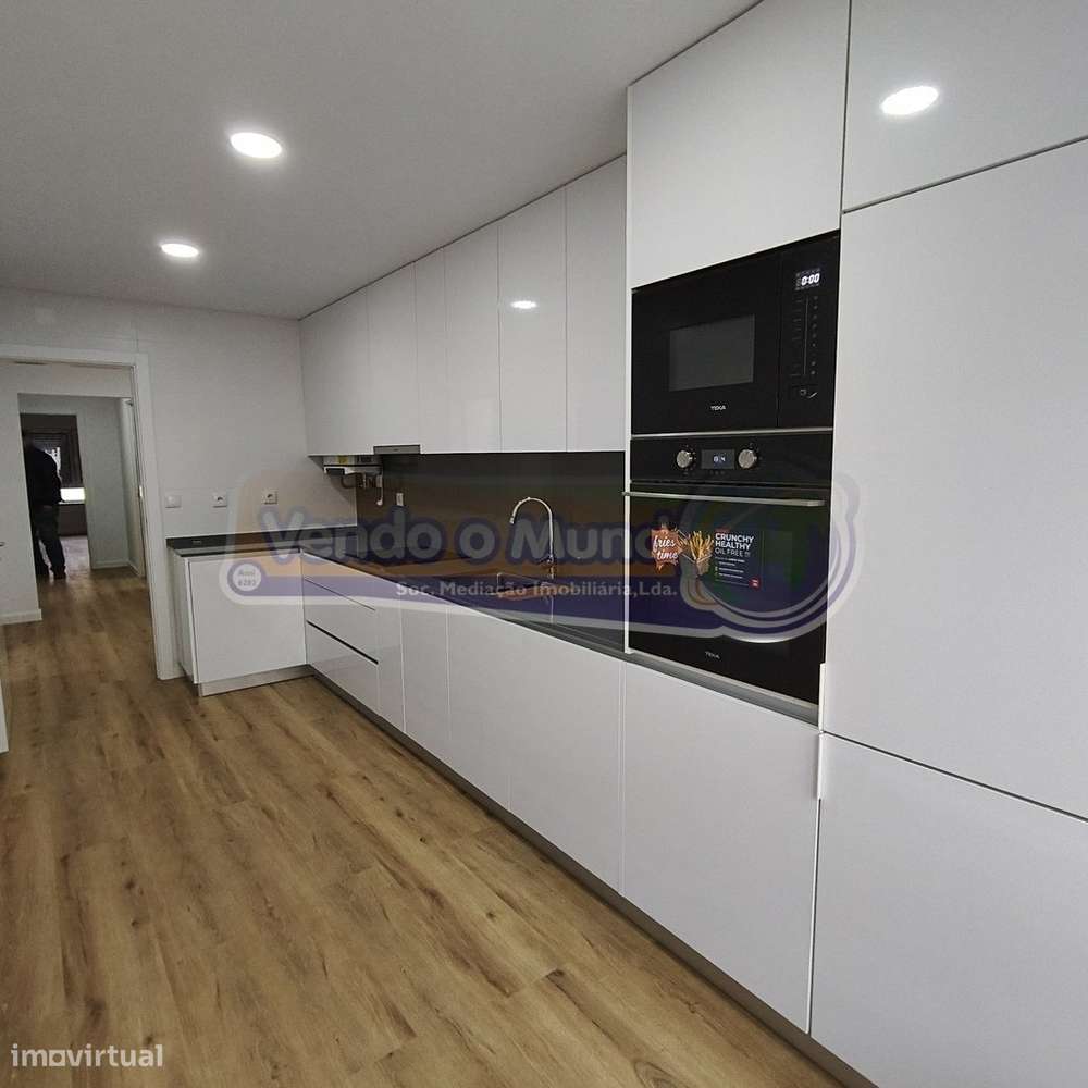 Apartamento T3 na Póvoa de Santa Iria (PSI028) - Grande imagem: 2/25