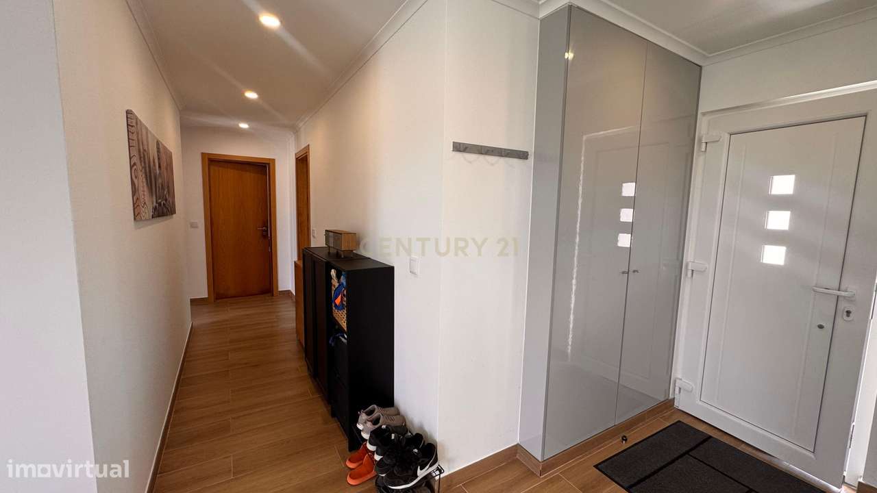 Moradia T3  com 180 m², a apenas 8 km da Ericeira.-8