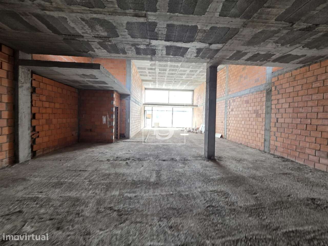 Espaço comercial com 205m2 em ValRio, Viseu-5